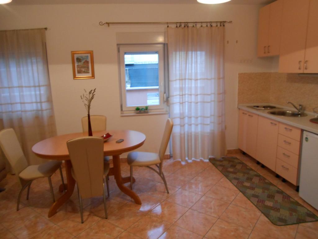 Apartments Luvi Трогир Номер фото